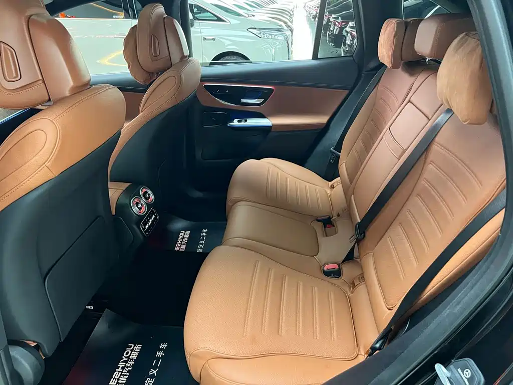 Mercedes-Benz GLC — миниатюра 10