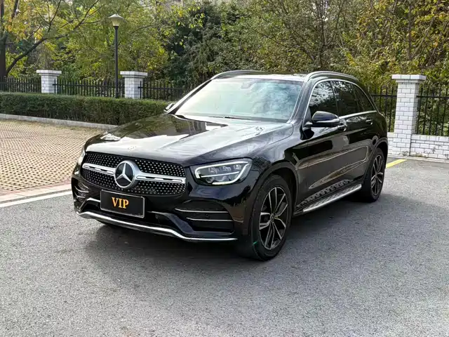 MERCEDES BENZ GLC