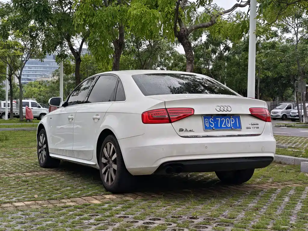 Audi A4L 2013 35 TFSI AT