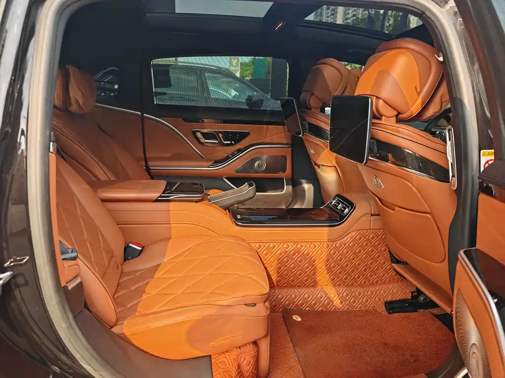 Mercedes-Benz S-Class — миниатюра 11