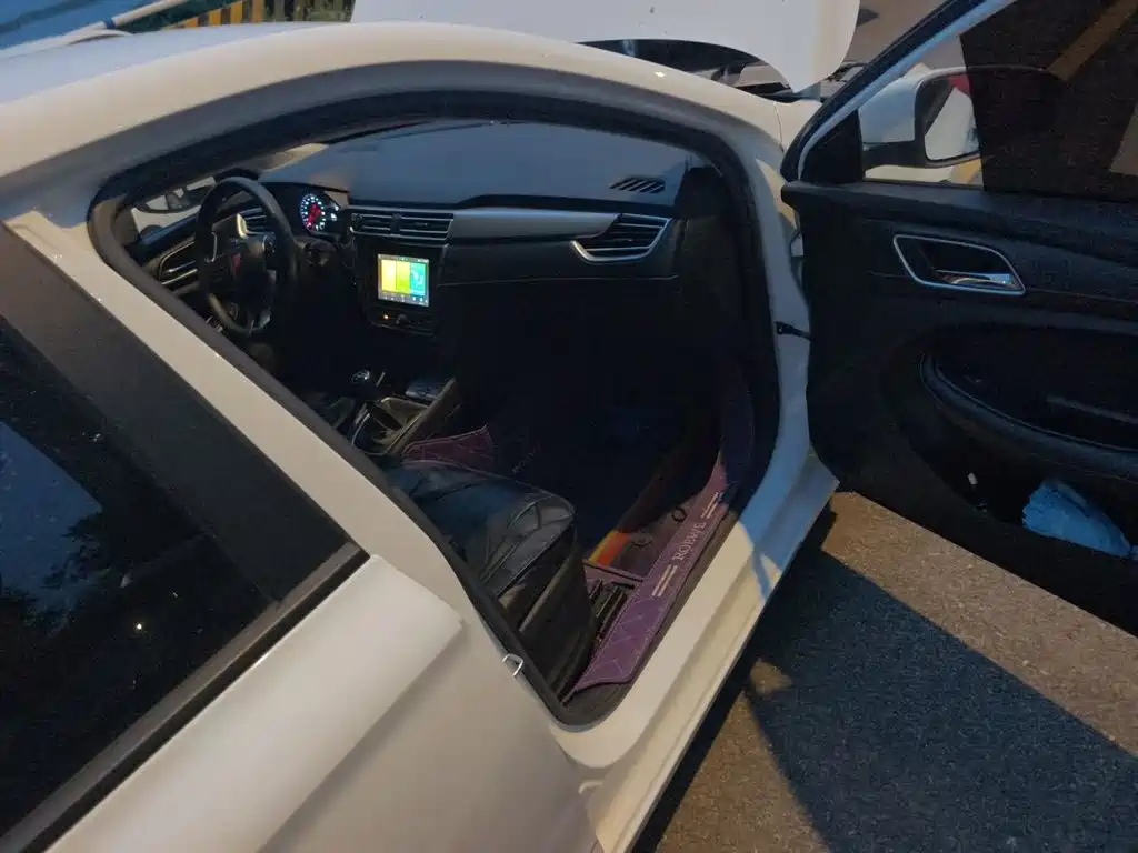 Roewe i5 — миниатюра 17
