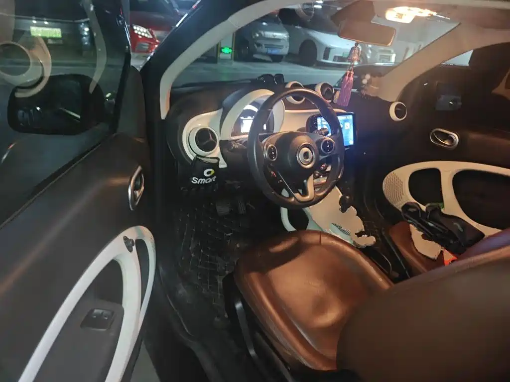 smart Smart Fortwo — миниатюра 17