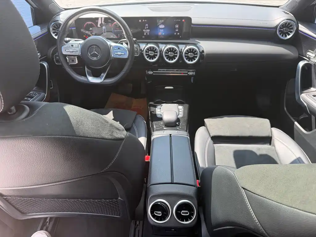 Mercedes-Benz A-Class — миниатюра 9
