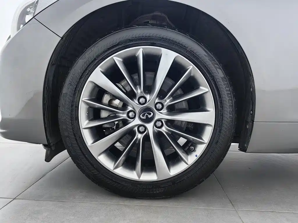 Infiniti Q50L — миниатюра 17