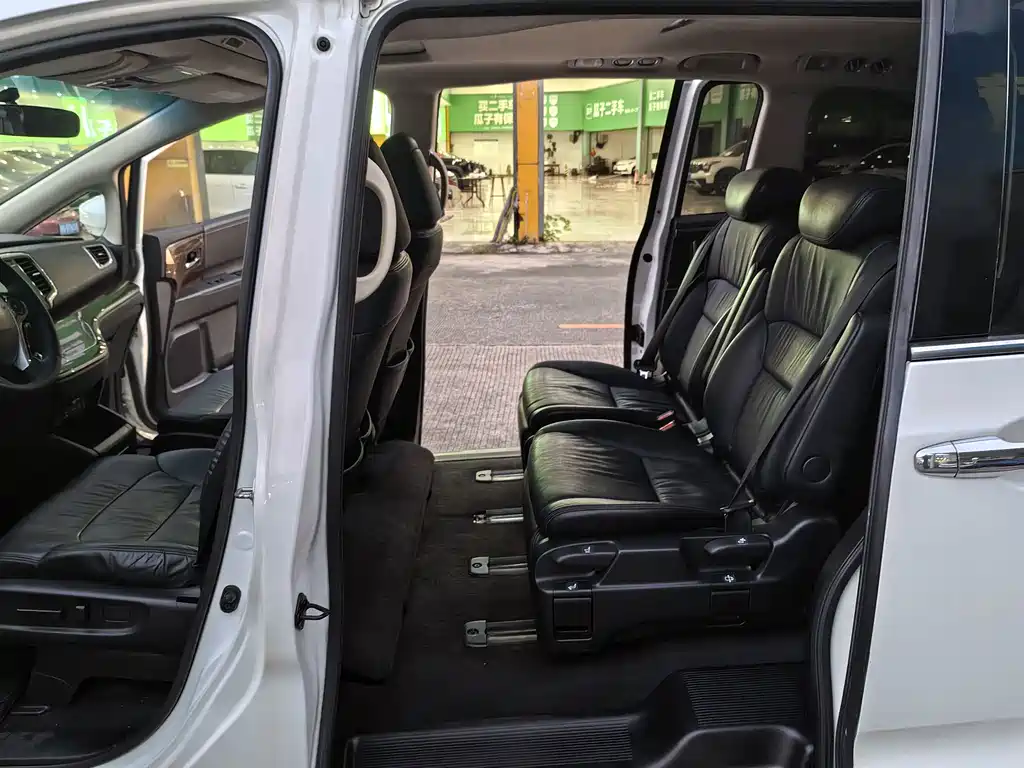 Honda Odyssey — миниатюра 7