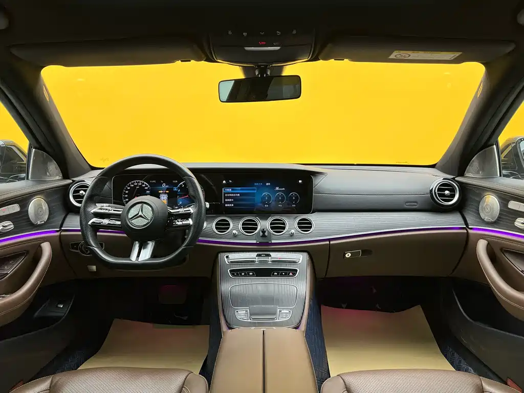 MERCEDES-BENZ E CLASS