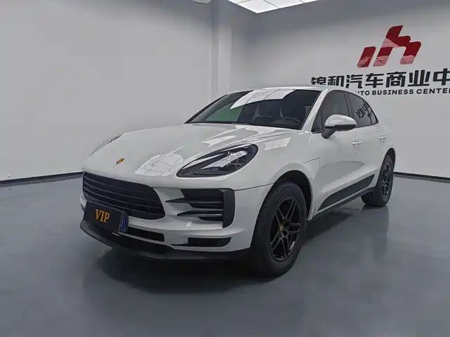 PORSCHE MACAN 2018