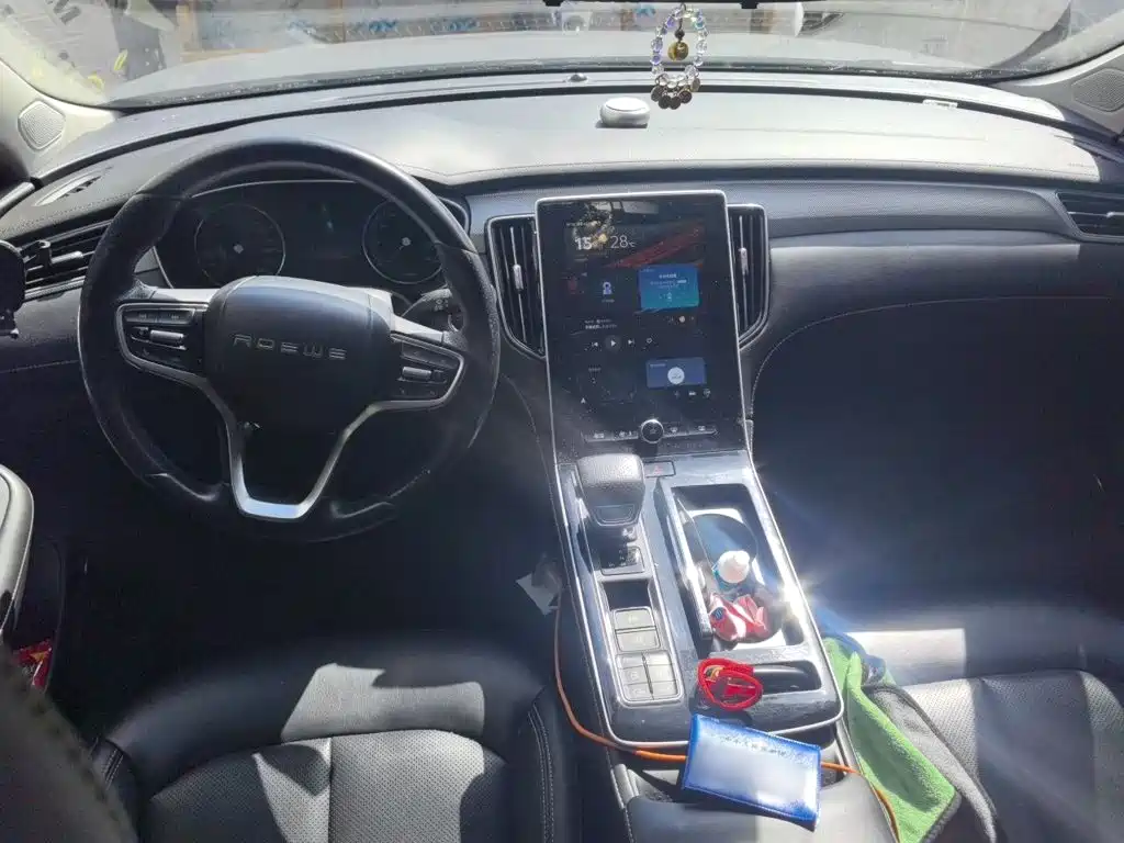 Roewe i6 MAX New Energy — миниатюра 10