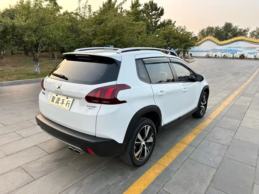 Peugeot 2008 — миниатюра 7