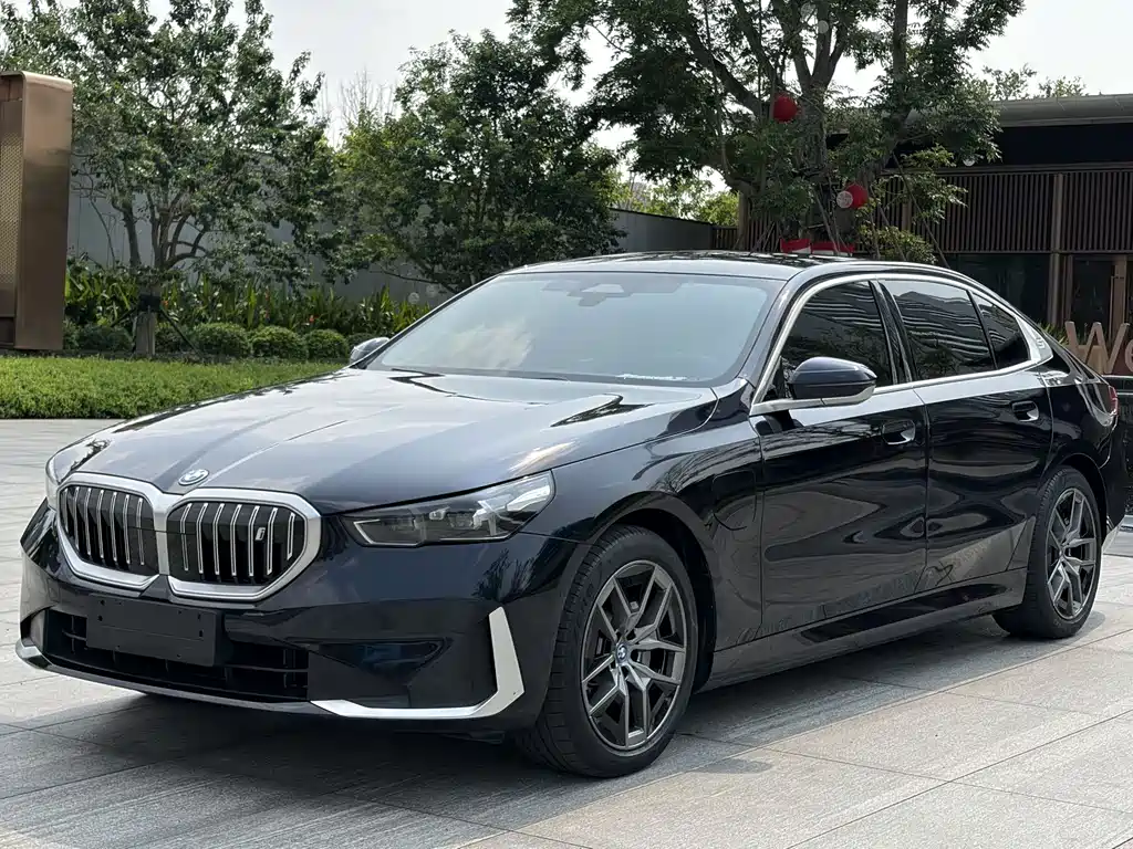 BMW i5 2024