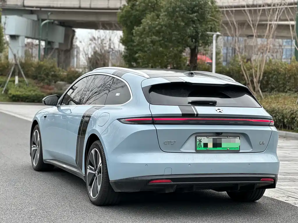 NIO NIO ET5T