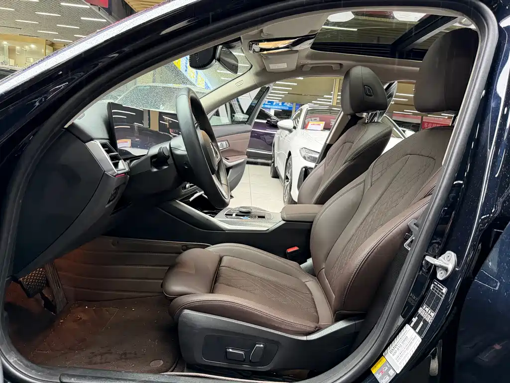 BMW i3 — миниатюра 9