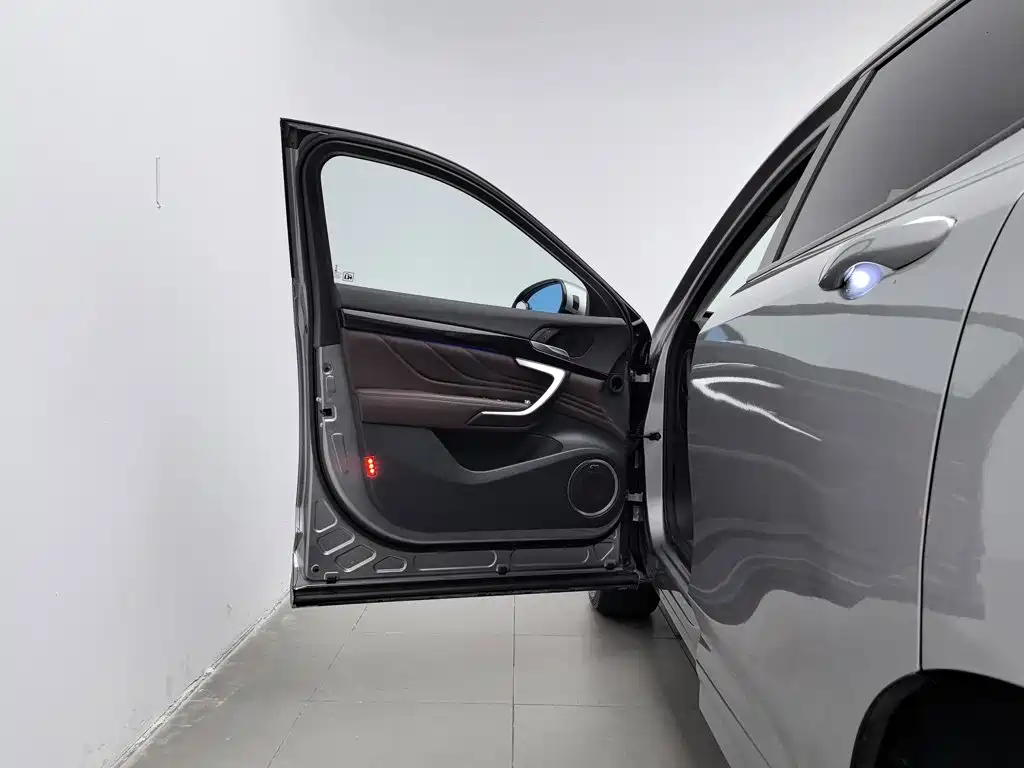 Wey Wey VV7 — миниатюра 8