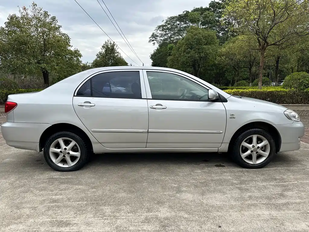 Toyota Corolla 2011 1.6L AT