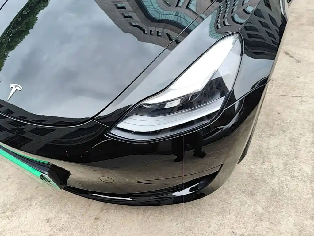 Tesla Model 3 — миниатюра 24
