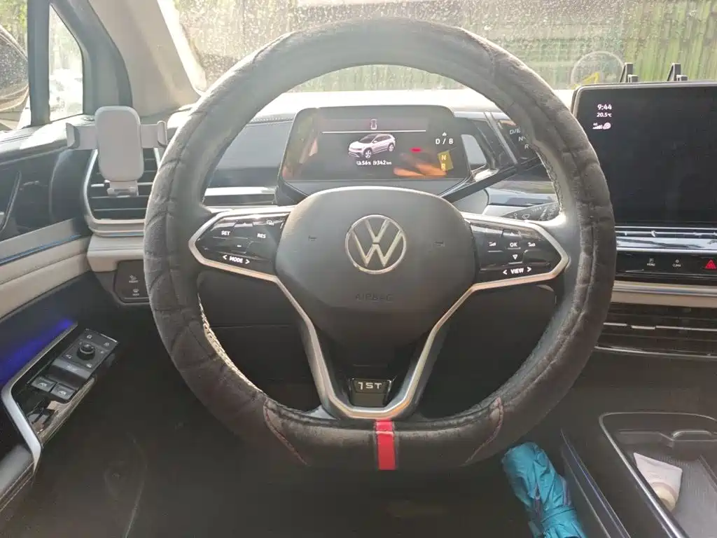 Volkswagen ID.6 Crozz — миниатюра 3