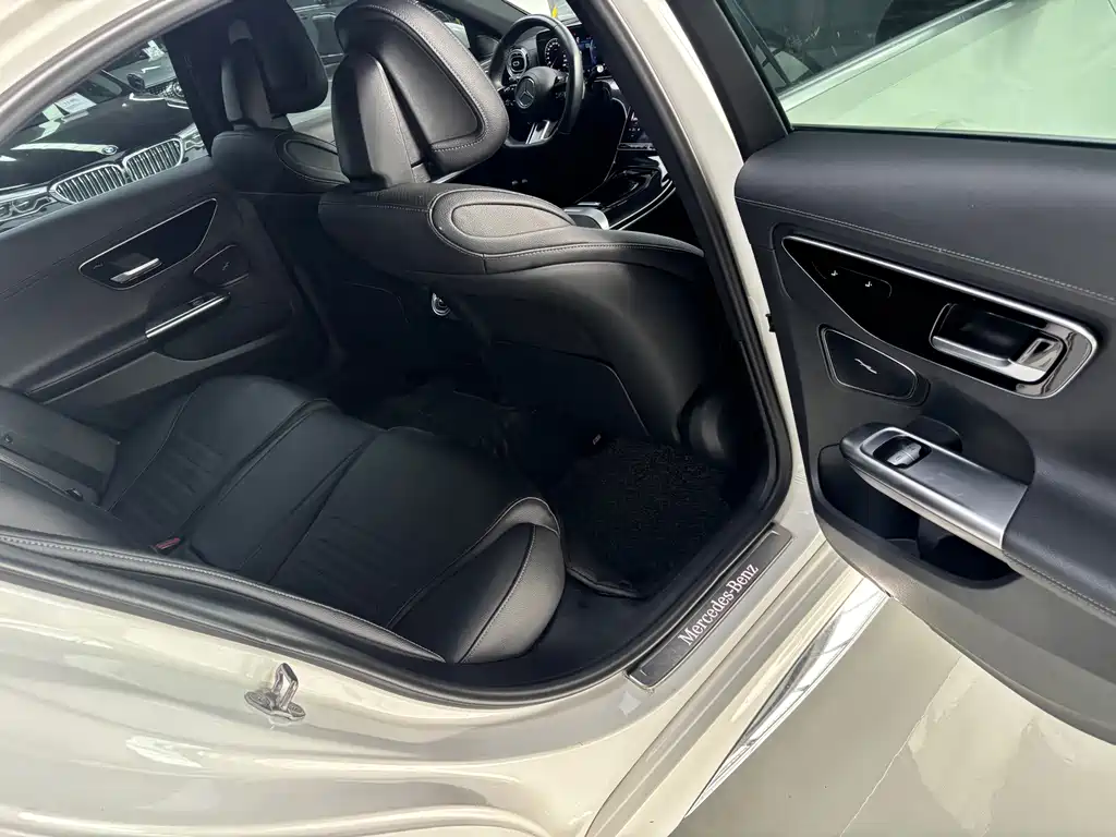 Mercedes-Benz C-Class New Energy — миниатюра 11