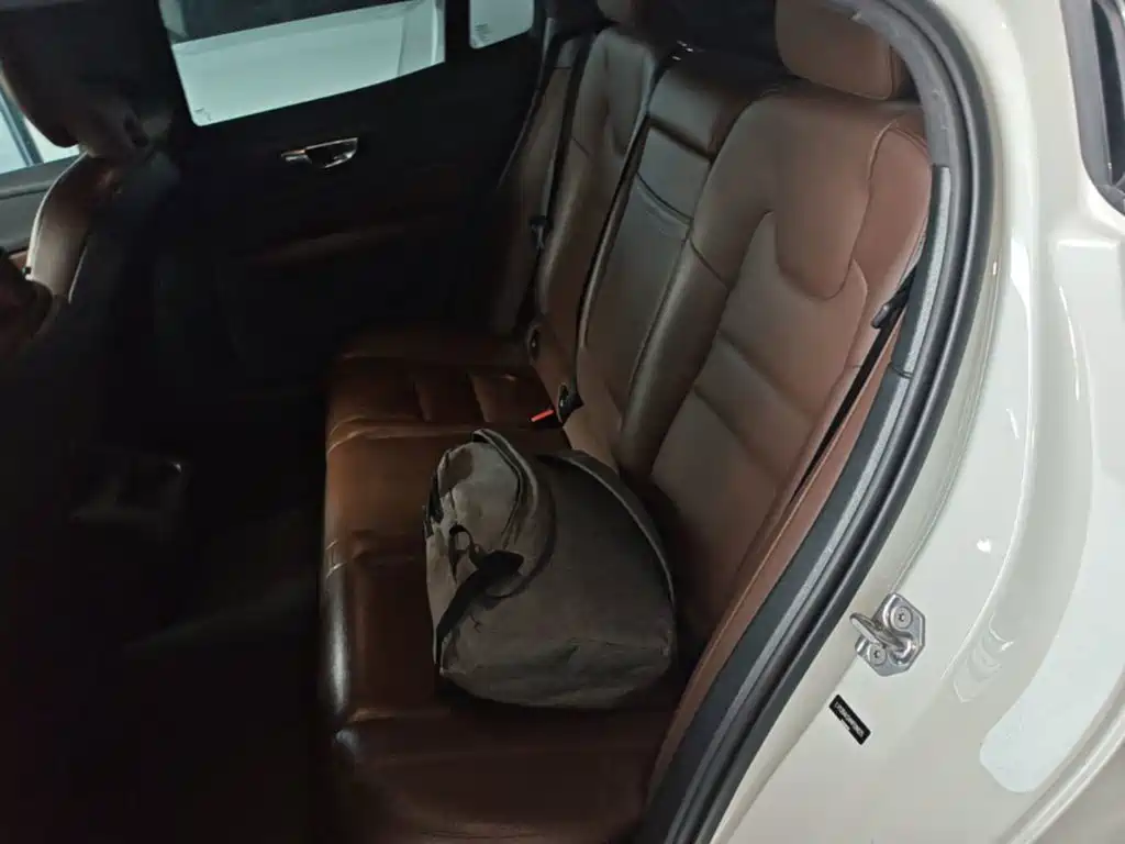 Volvo S60 — миниатюра 17