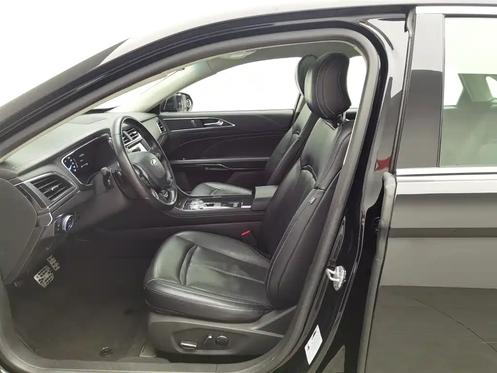Ford Taurus 2018 EcoBoost 245 Fashion V