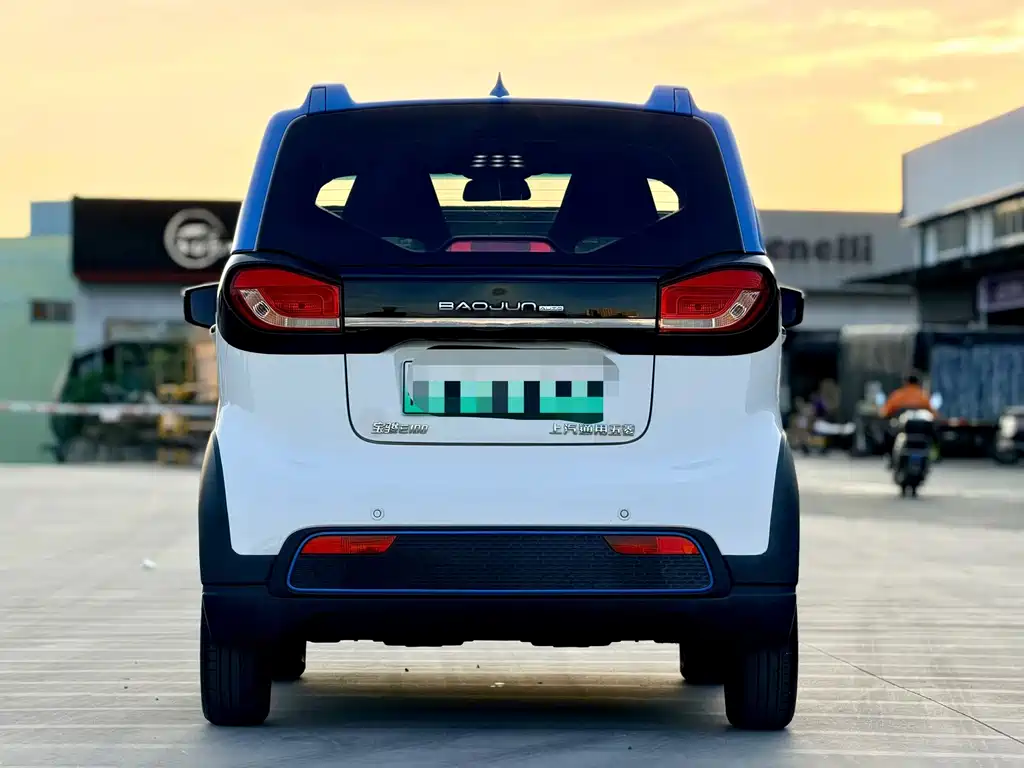 Baojun E100 — миниатюра 5
