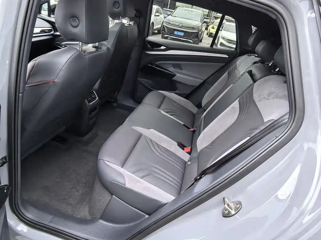 VOLKSWAGEN ID.4 CROZZ