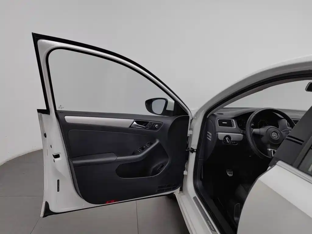 Volkswagen Sagitar — миниатюра 8