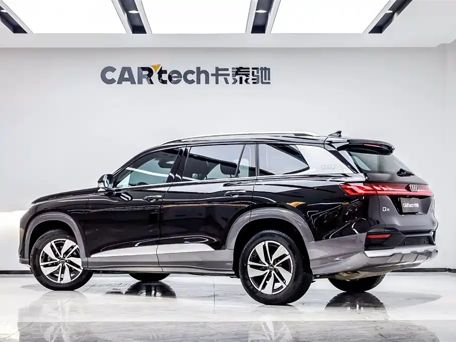 Audi Q6 2024 40 TFSI quattro 7 мест