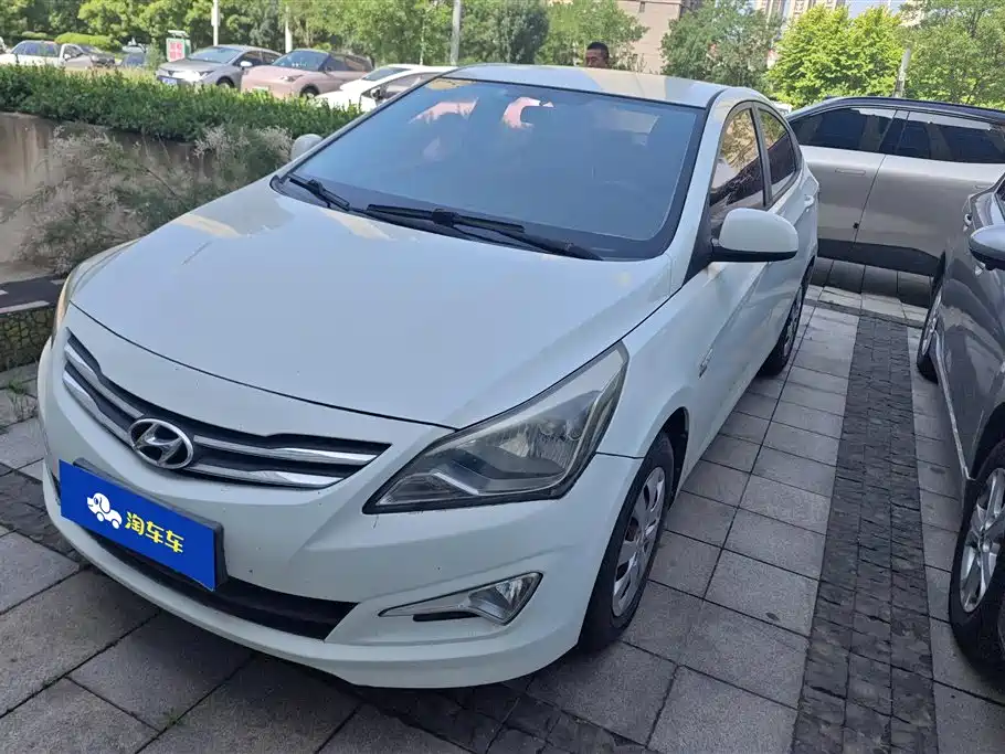 Купить Hyundai Verna