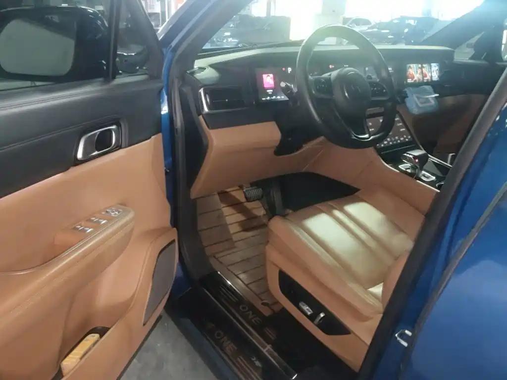 Li Auto Li ONE — миниатюра 16