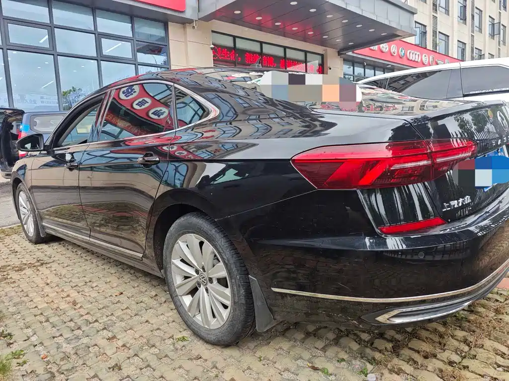 Volkswagen Passat — миниатюра 4
