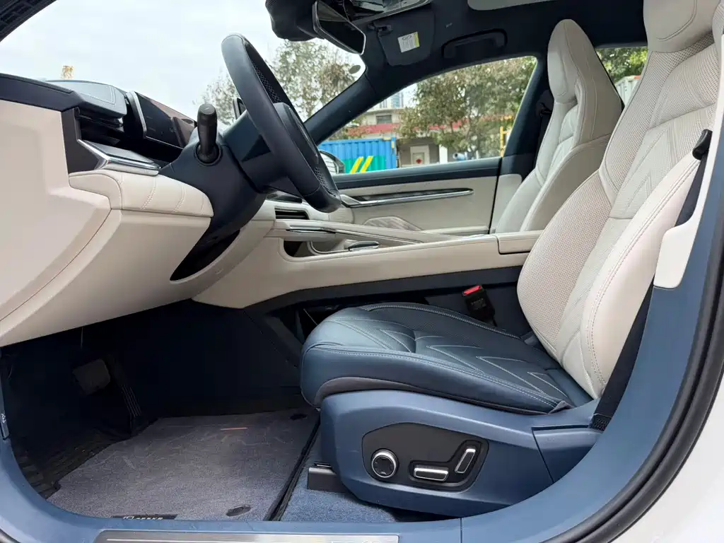 ZEEKR EXTREME KRYPTON 001