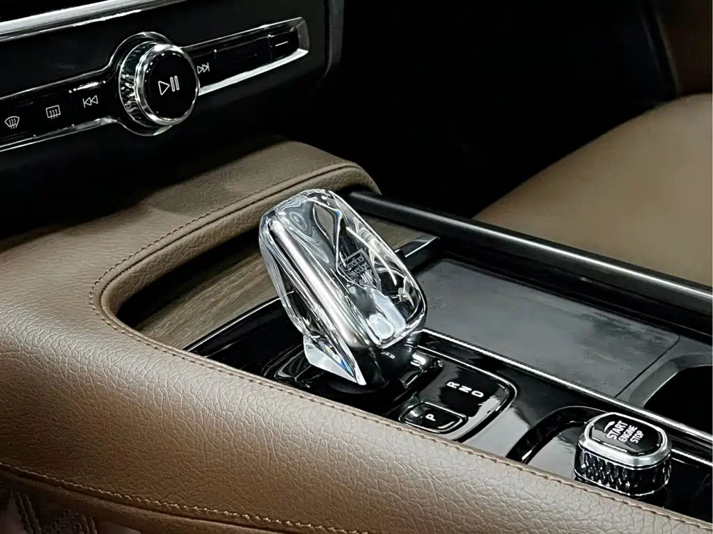 Volvo S90 — миниатюра 7