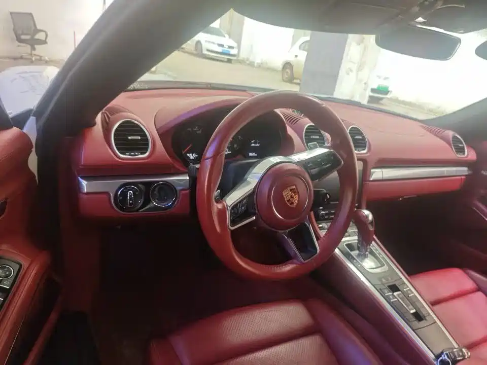 Porsche 718 2018 Boxster 2.0T