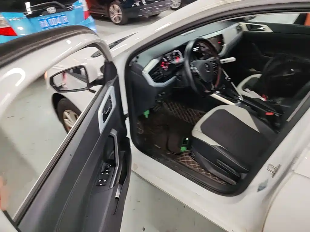 Volkswagen Polo — миниатюра 16