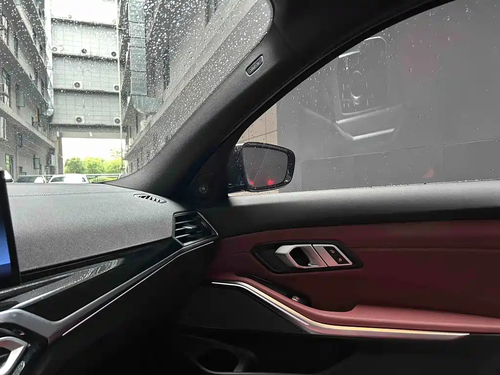 BMW 3 Series — миниатюра 8