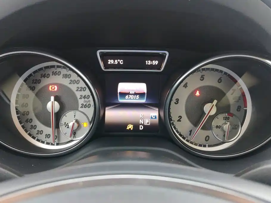 Mercedes-Benz GLA — миниатюра 14