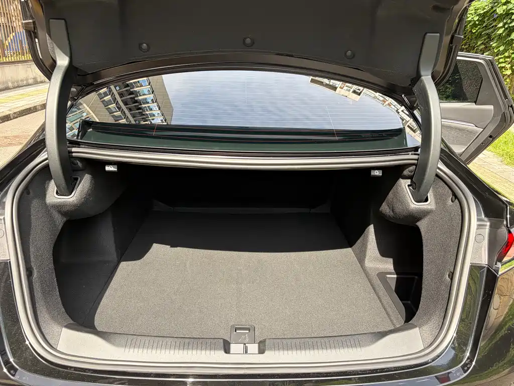 Buick LaCrosse — миниатюра 10