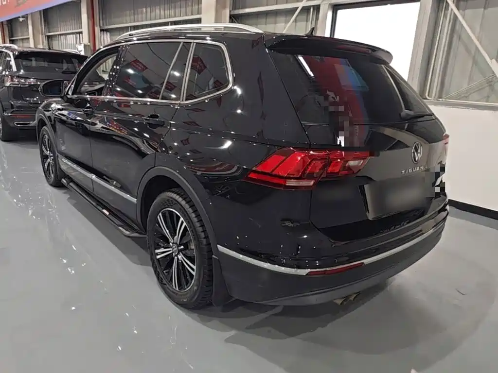 Volkswagen Tiguan L — миниатюра 5