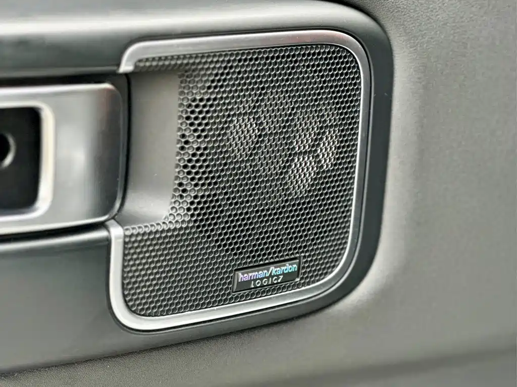 Land Rover Range Rover — миниатюра 23