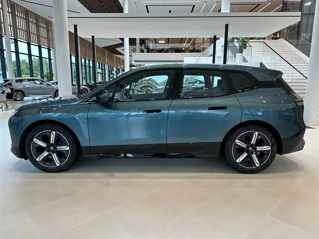 BMW iX — миниатюра 6