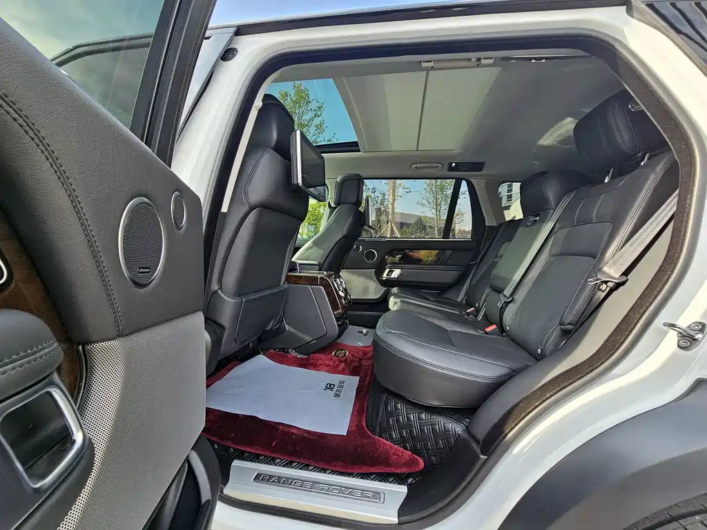 Land Rover Range Rover — миниатюра 9