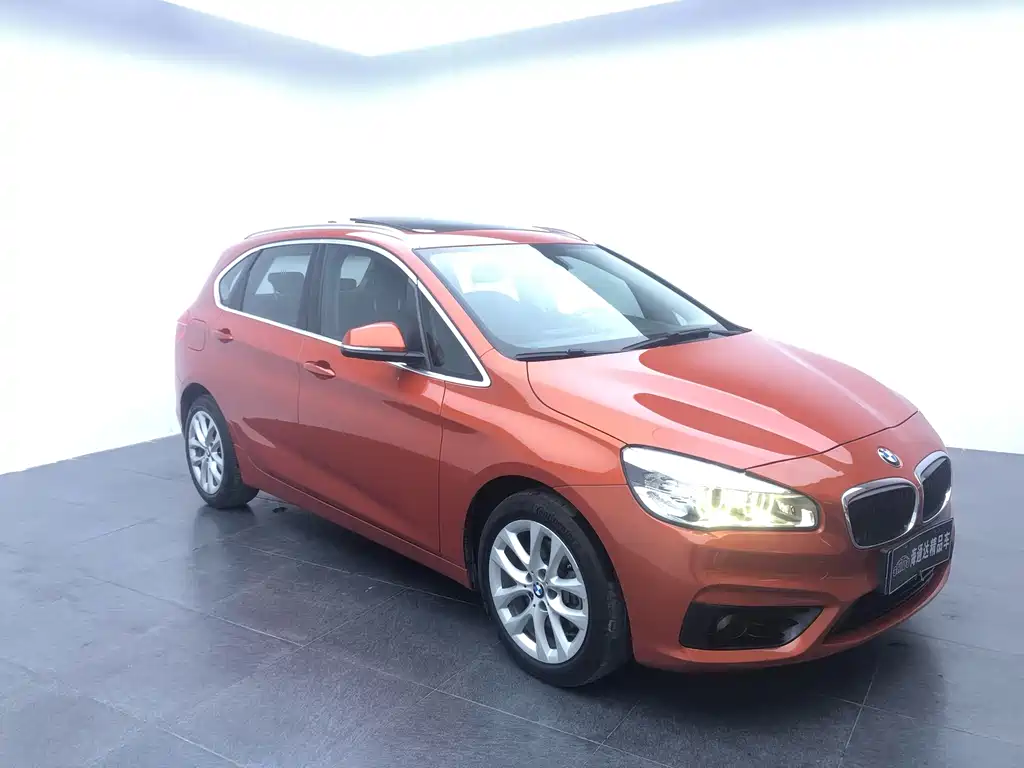 BMW 2 Series Active Tourer — миниатюра 3