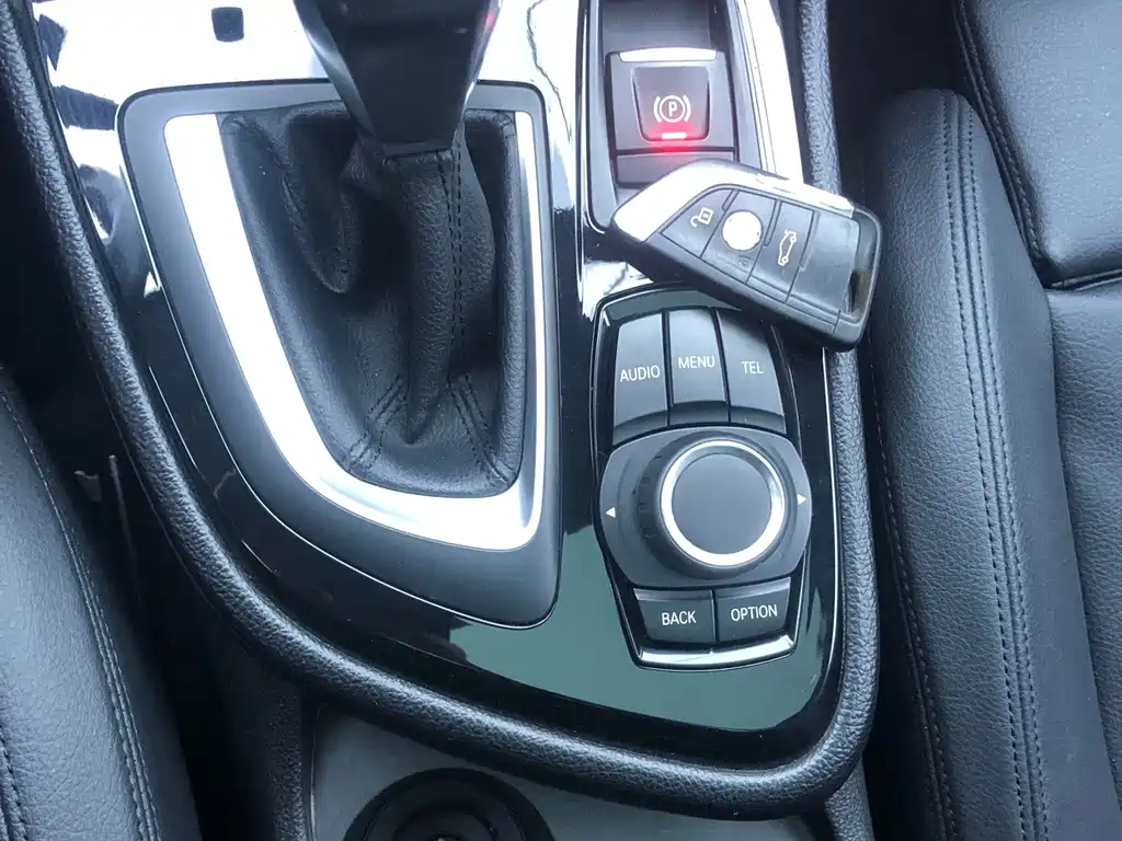 BMW 2 Series Active Tourer — миниатюра 12