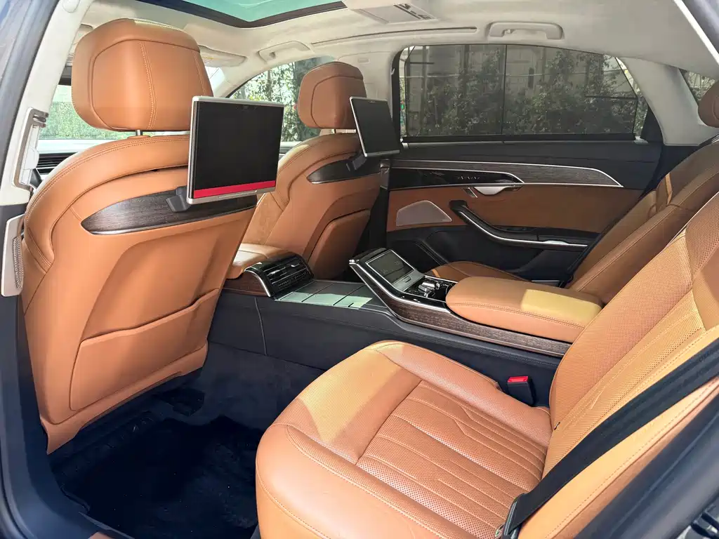 Audi A8 — миниатюра 11