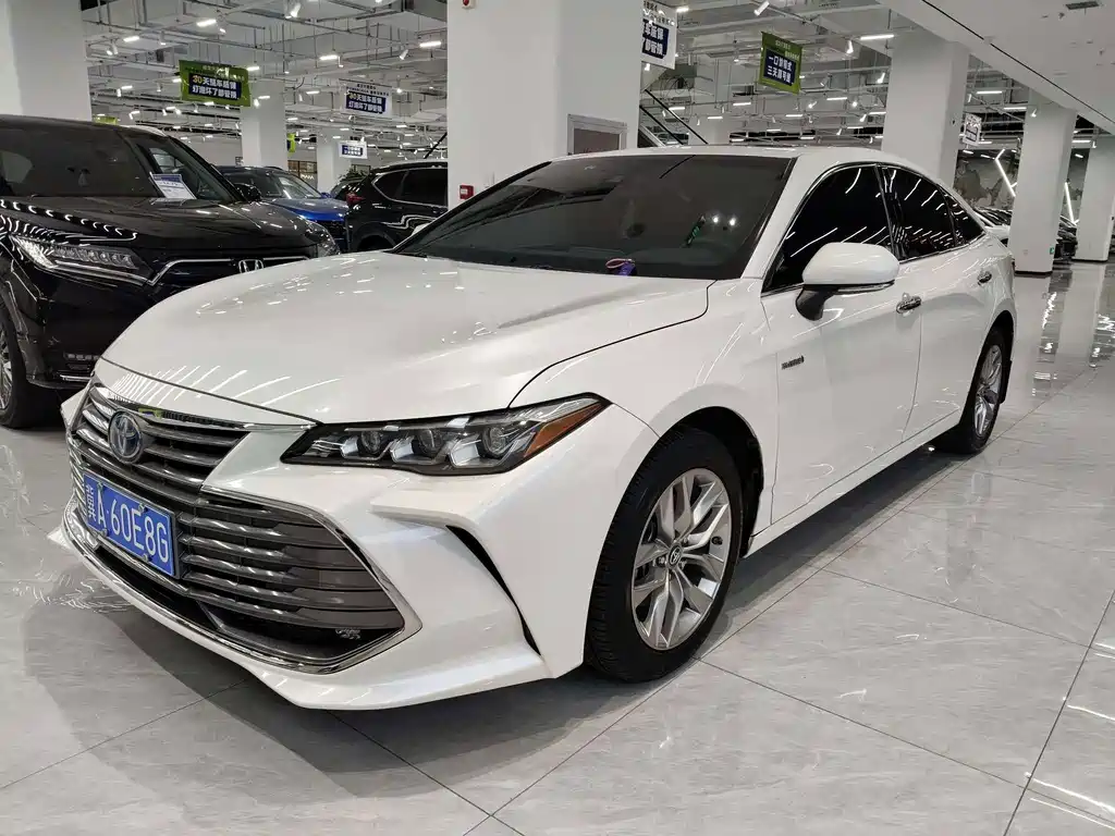 Toyota Avalon — миниатюра 2
