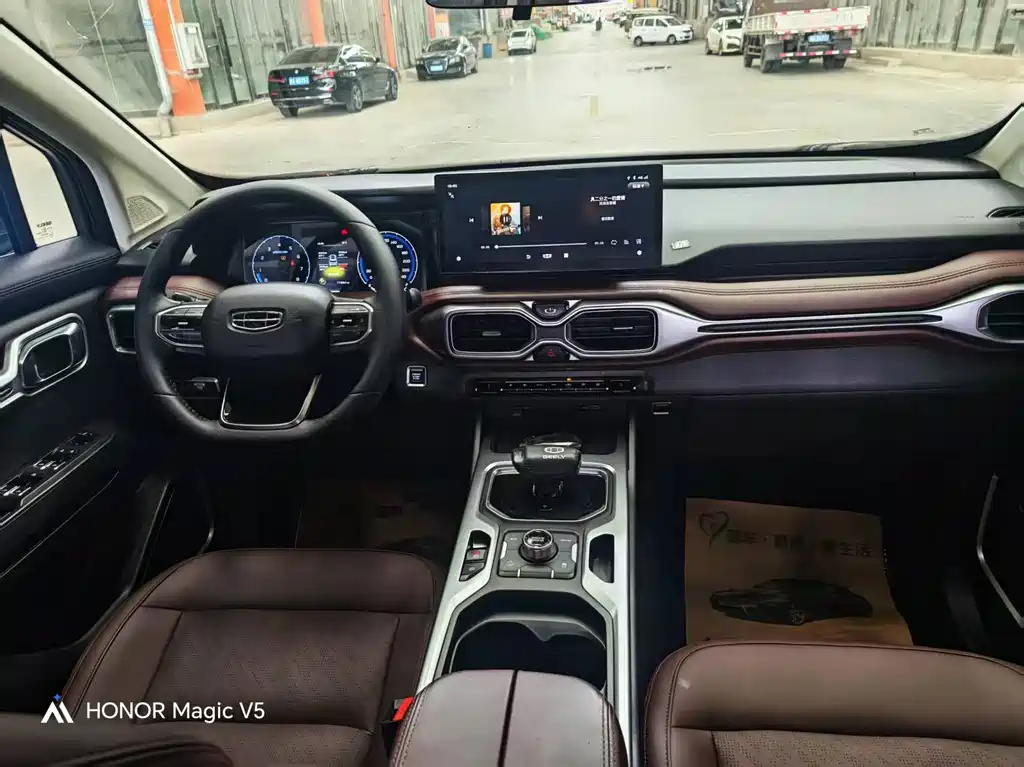 Geely Haoyue — миниатюра 8