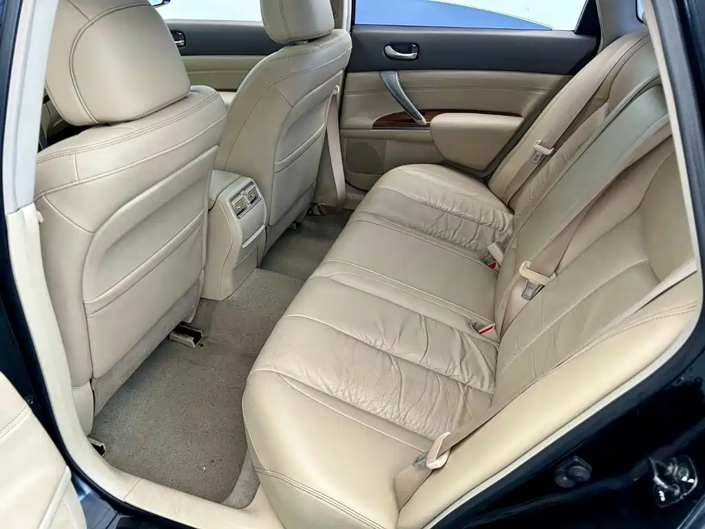 Nissan Teana — миниатюра 7