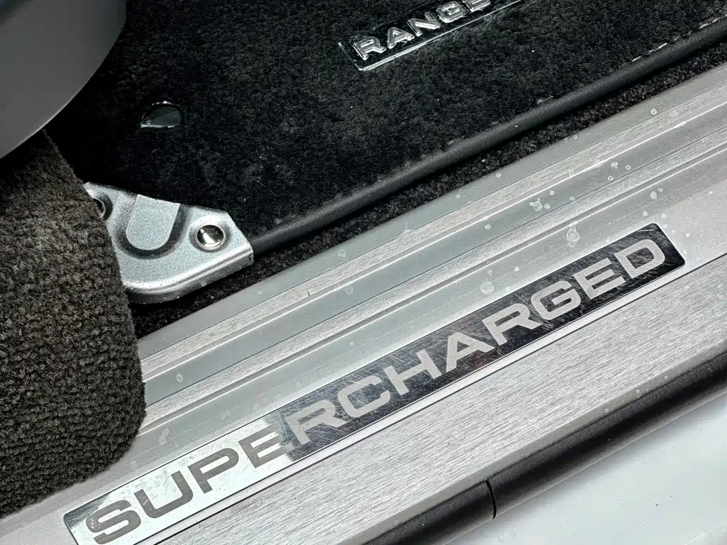 Land Rover Range Rover — миниатюра 54