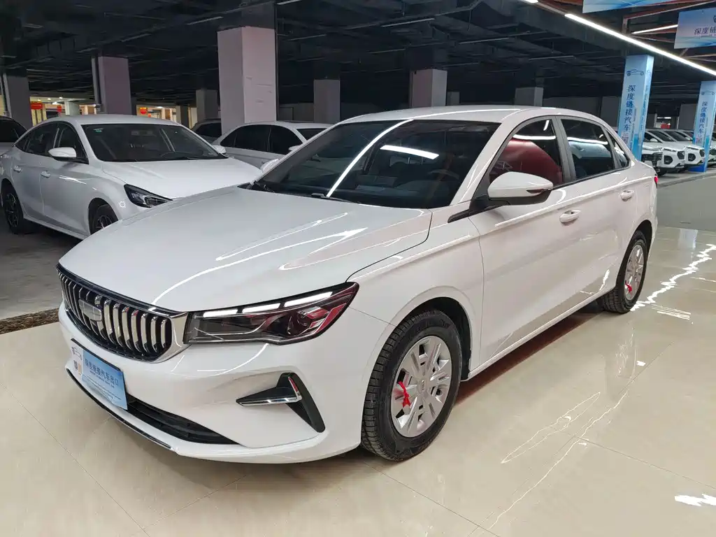 Geely Emgrand 2025