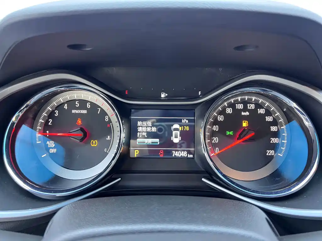 Chevrolet Volando — миниатюра 11